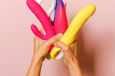 Guide de la bretelle DIY : PRO TIPS d’une testeuse de sextoys !